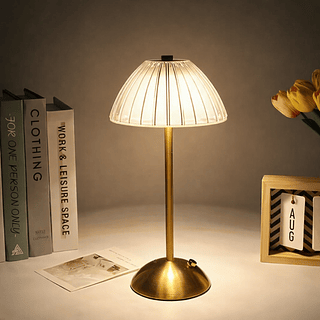 Abajur Plissado Touch LED Dourada – 3 Modos de Iluminação