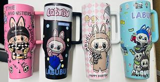 Copo Térmico LABUBU 1200ml (SEM GARANTIA)