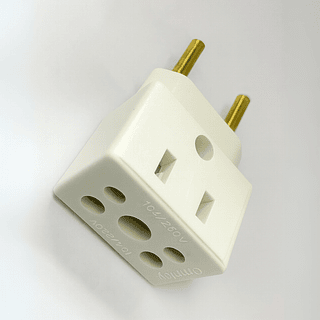 Adaptador de tomada (PADRÃO) 10A e 20A