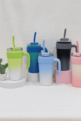 Copo Térmico 900Ml com Canudo