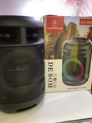 Caixa de som KAPBOM com led