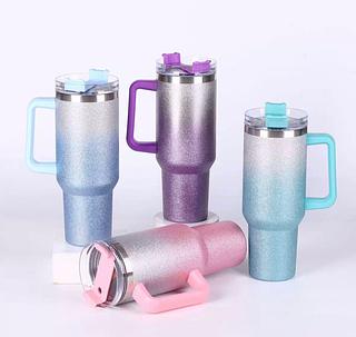 Copo com alça BRILHANTE com canudo 1200ML SEM A MARCA (SEM GARANTIA)